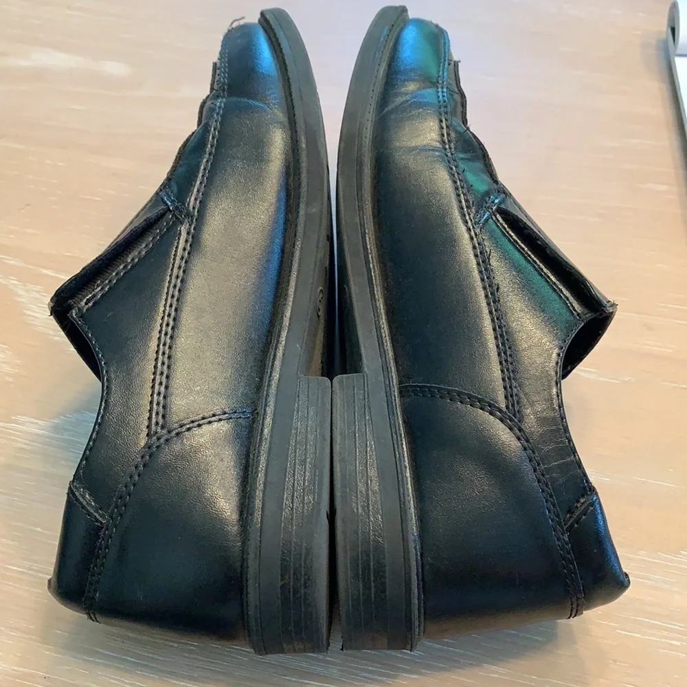 Men’s Wonder Nation shoes Black loafers Size 5